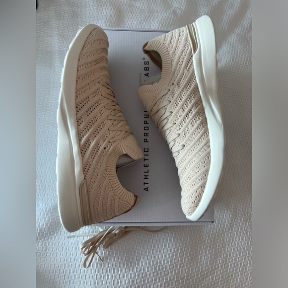 NWT APL TechLoom Wave Warm Silk Ivory Athletic Running Training Sneakers Mens 9 main image 16